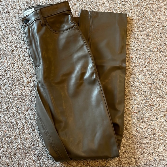 Abercrombie & Fitch High Rise 90s Straight Vegan Leather Pant women’s 27/4 long - Picture 5 of 5